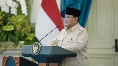 Presiden Prabowo Subianto menyampaikan pesan tegas kepada para kader Partai Gerindra dan organisasi sayapnya agar tidak tergesa-gesa menyuarakan dukungan masa jabatan dua periode.
