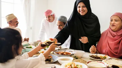 Berbuka puasa merupakan momen yang ditunggu oleh umat Muslim setelah menjalankan ibadah puasa seharian penuh.