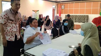 KPM Full Senyum! 6 Bansos Ini Cair Jelang Bulan Ramadhan di Kartu KKS dan PT Pos Indonesia