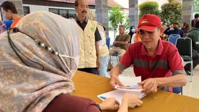 KPM PKH BPNT Full Senyum! Inilah 8 Bansos yang Cair Menjelang Ramadhan Hingga Hari Raya Idul Fitri