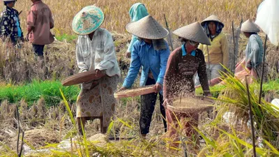 Illustrasi. Angka kemiskinan di Indonesia tengah menjadi sorotan publik setelah muncul perbedaan signifikan antara data BPS dan Bank Dunia 