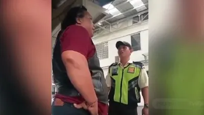 Mendekati perayaan Idul Fitri 1446 H, aksi anggota sejumlah ormas yang menuntut diberikan THR dari sejumlah tempat usaha ramai di jagat maya
