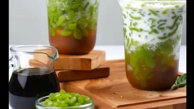Memiliki rasa manis serta aroma santan yang khas, Cendol atau Dawet dianggap sesuai untuk sajian menu buka puasa Ramadhan