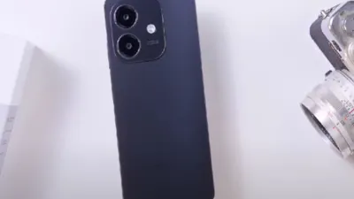 Oppo A3, HP yang sempat laris di akhir tahun 2024 ini tentunya masih layak dibeli di tahun 2025.