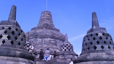 Menjadi salah satu ikon kebanggaan dunia,&nbsp;Candi Borobudur hingga hari ini masih menyimpan banyak misteri dan fakta tersembunyi.