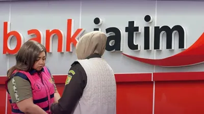 Dampak terbesar dari kasus ini adalah meningkatnya angka kredit bermasalah atau Non-Performing Loan (NPL), yang bisa memengaruhi stabilitas.