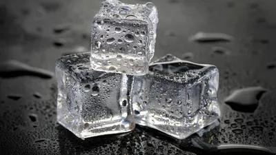 Ilustrasi - Kristal Pasti Berlimpah! Pas untuk Usaha Rumahan Serta Restoran, Inilah Mesin Pembuat Es Batu atau Ice Maker Termewah