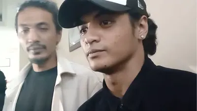 Vadel Badjideh memasuki babak baru setelah resmi ditetapkan menjadi tersangka atas laporan dari Nikita Mirzani.
