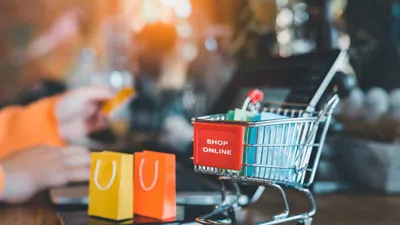 Ilustrasi e-commerce atau marketplace.