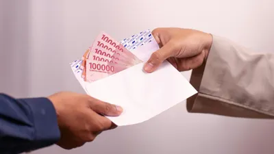 Pemerintah berencana menyalurkan Bantuan Subsidi Upah (BSU) kepada pekerja yang memiliki gaji di bawah Rp3,5 juta atau setara Upah Minimum Provinsi (UMP).