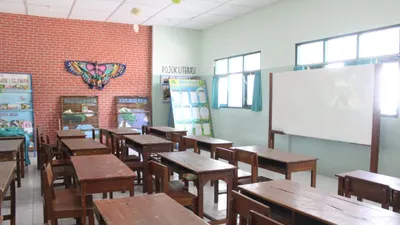 program penerimaan guru dan tenaga kependidikan untuk Sekolah Rakyat tahun ajaran 2025/2026.