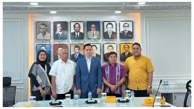 Anggota Komisi VI DPR RI Fraksi Partai Golkar Firnando Ganinduto mengajak insan pers untuk mengawal implementasi Undang-undang BUMN