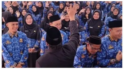 Lulusan PPPK 2024 Apakah Bakal Dapat THR dan Gaji ke-13 Tahun 2025? Catat Hanya Kriteria Ini yang Berhak!