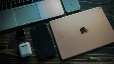Budget 10 Juta di Tahun 2025 untuk Gadget Apple: iPhone, MacBook, atau iPad Dulu?