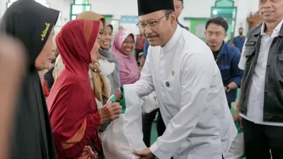 Menteri Sosial Saifullah Yusuf (Gus Ipul) mengingatkan Keluarga Penerima Manfaat (KPM) agar memanfaatkan bantuan sosial (bansos) sesuai dengan peruntukan.