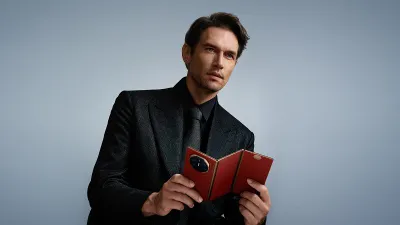 Huawei akan segera merilis flagship smartphone lipat tiga pertama dan satu-satunya di dunia yakni Huawei Mate XT di Indonesia.