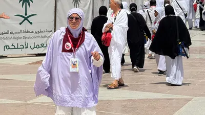 Ribuan jemaah calon haji Indonesia diketahui mulai bergerak dari Madinah ke Makkah sejak pukul 07.00 waktu Arab Saudi atau pukul 11.00 WIB.