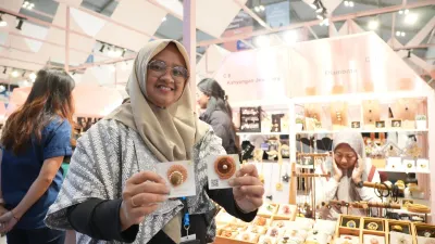 Diamonte Mojokerto, Perhiasan Unik dari Kawat Tembaga yang Siap Go Global Berkat BRI