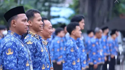 Dalam pendaftaran PPG Prajabatan 2025, para guru harus merupakan lulusan S-1 dan D-IV yang ingin berkarir sebagai Guru ASN.