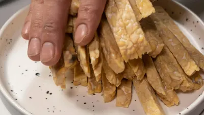 Ilustrasi steak tempe.