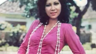 Titiek Puspa.