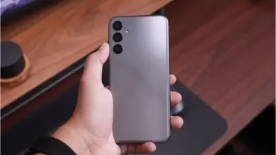 Buat yang sedang mencari smartphone baru di bulan Maret 2025, simak rekomendasi HP terbaik dari berbagai rentang harga berikut.
