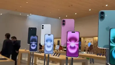 Illustrasi. Bagi yang masih menimbang beli iPhone 16, bersabarlah karena Apple dikabarkan sedang menyiapkan lini produk iPhone 2025 yang jauh lebih menggoda