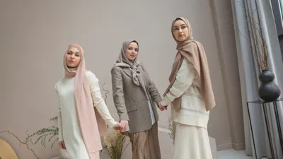 Pakaian Muslimah Terbaik untuk Lebaran 2025