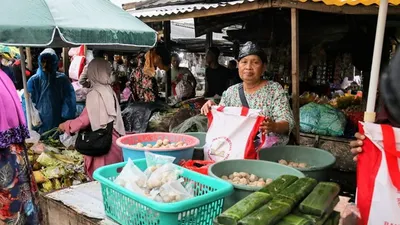 Ilustrasi. Sejumlah penerima bantuan dengan KKS BNI masih menerima dana sebesar Rp600.000.