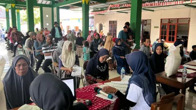 Program Keluarga Harapan (PKH), Bantuan Pangan Non Tunai (BPNT), serta program bansos diketahui menyasar kelompok rentan.