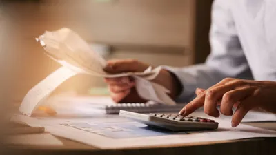 Insentif pajak ini diberikan sebagai bagian dari stimulus ekonomi untuk menjaga daya beli masyarakat serta stabilitas ekonomi nasional.