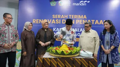 Menag menegaskan, keberadaan kantin halal ini menjadi simbol komitmen Kemenag dalam menghadirkan fasilitas publik yang sesuai dengan prinsip halal dan thayyib.