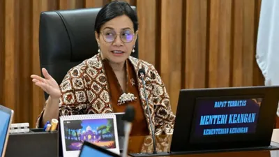Dalam konferensi pers yang digelar oleh Kementerian Keuangan, Menkeu Sri Mulyani menjelaskan kondisi pelaksanaan APBN 2025.