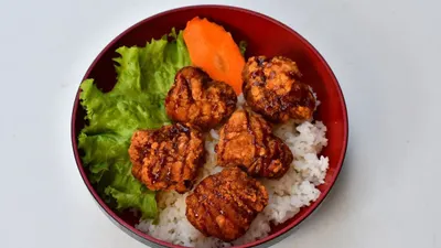 Menu Buka Puasa Sederhana: Chicken Karaage dan Jus Kurma, Kombinasi yang Lezat dan Bergizi