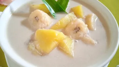 Kolak pisang dan ubi jalar.