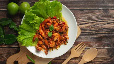 Tidak ada salahnya memilih menu sahur sederhana yang bergizi dan mengenyangkan supaya puasa Anda bisa berjalan lancar.