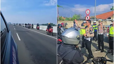 Kepadatan lalu lintas yang melanda akses utama di Kabupaten Bekasi akibat banjir memaksa ratusan pengendara motor dialihkan melalui Tol.