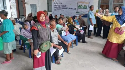 Keluarga penerima manfaat (KPM) bansos PKH hanya diminta untuk menjadi bagian dari Data Terpadu Kesejahteraan Sosial (DTKS).