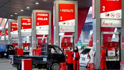 Mekanisme pemungutan PBBKB dilakukan sepenuhnya oleh Pertamina dan penyalur bahan bakar, bukan oleh Pemerintah Provinsi Jakarta.