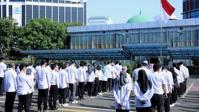 Sehingga para PPPK diharapkan untuk tetap bersabar menunggu gaji bulan April 2025 benar- benar cair di rekening masing- masing.