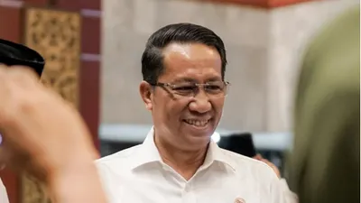 Menteri Hukum Supratman Andi Agtas membantah bahwa pembahasan revisi Undang-Undang (RUU TNI) berlangsung secara kilat.