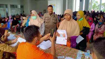 KPM Yuk Intip! Ini Prediksi Nominal BLT BBM yang Didapat, Bisa Tembus Rp600 Ribu Seperti Tahun 2022?