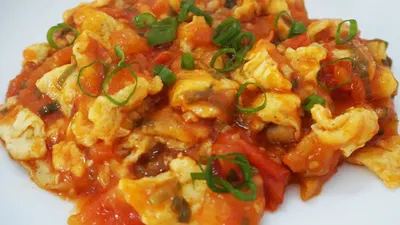 Resep dari Tumis Telur Tomat dan Tumis Kacang Panjang sebagai menu sahur sederhana ala anak kos.