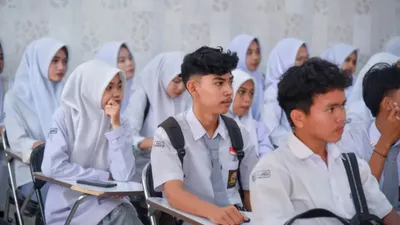 Cara Cek Siswa Diterima di Jalur Domisili SPMB Jatim 2025 Tahap 3, Ini Perbedaannya dengan Jalur Sebaran