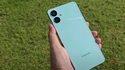 Samsung Galaxy A06 adalah salah satu HP Samsung yang harganya cuma sejutaan, tetapi bisa dipakai dalam jangka panjang.