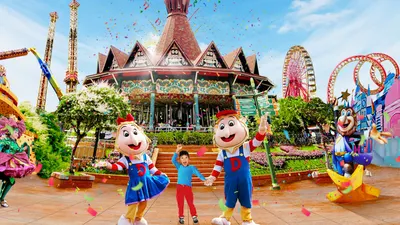 Biasanya para orang tua akan memanfaatkan sisa liburan sekolah anak untuk mengunjungi destinasi wisata.