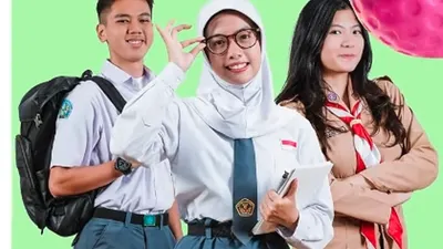 Status pendaftaran "sedang diperiksa" pada verifikasi dokumen SPMB Jabar 2025 menunjukkan bahwa dokumen dan data yang calon peserta didik 