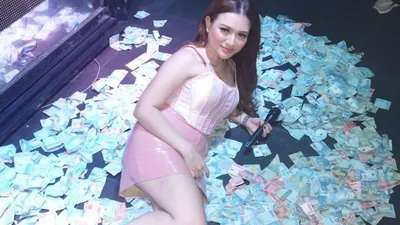 Aksi Viral Sawer DJ Nathalie Holscher Ratusan Juta Berbuntut Panjang, Warga Sidrap Tuntut Tutup Club Malam