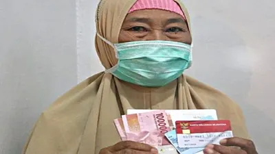 Cara Terdaftar di DTKS dan Dapatkan Bantuan Sosial di Tahun 2025, Bisa Lakukan Secara Online Cuman Siapkan KK dan KTP!