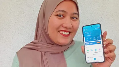 Shelvia Amel Aulia, ibu muda pegiat UMKM kuliner asal Kabupaten Bandung, senang aktivitasnya lebih mudah dibereskan berkat aplikasi BRImo.